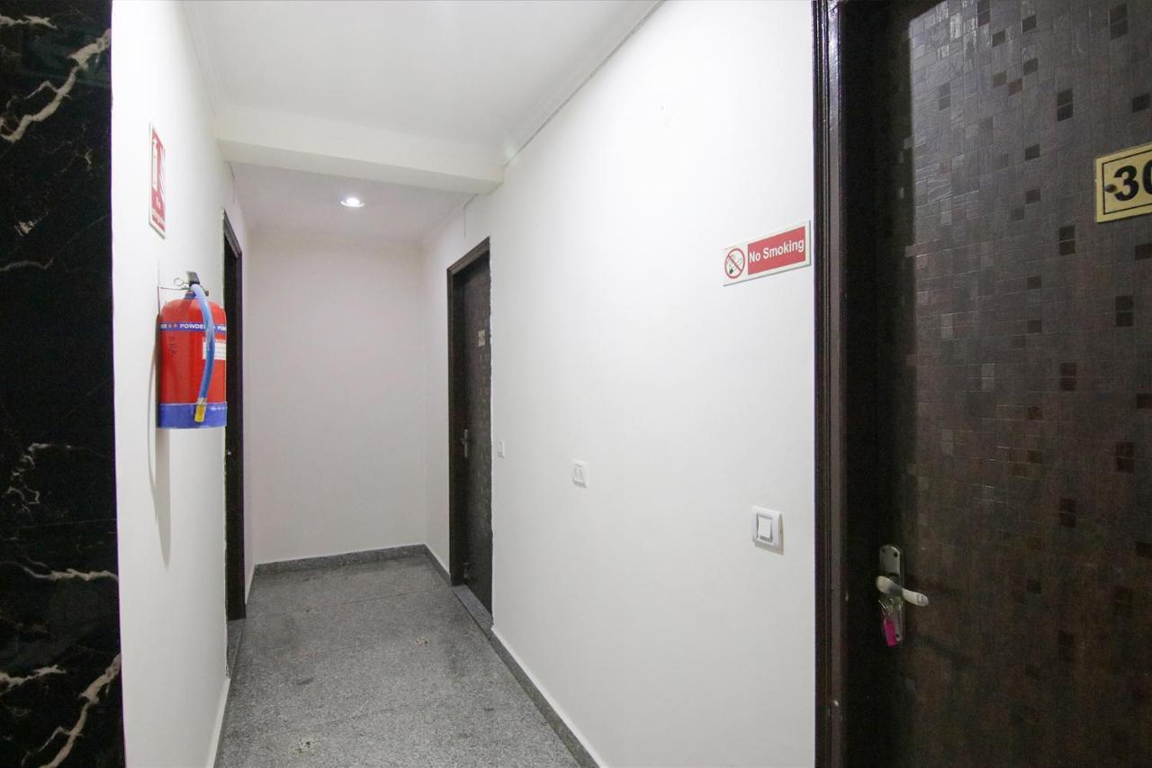 Fabhotel Airport Avalon Near Igi Airport ニューデリー エクステリア 写真