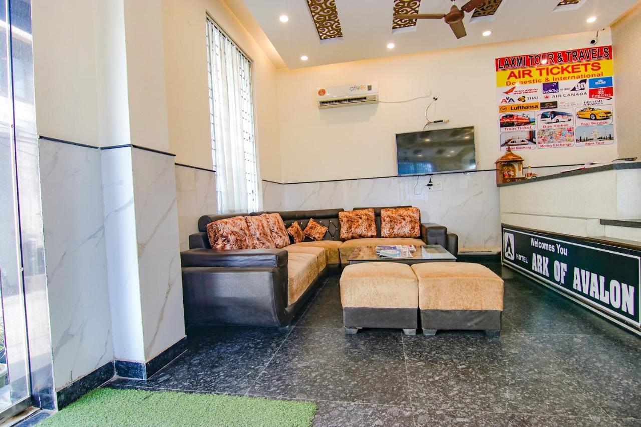 Fabhotel Airport Avalon Near Igi Airport ニューデリー エクステリア 写真