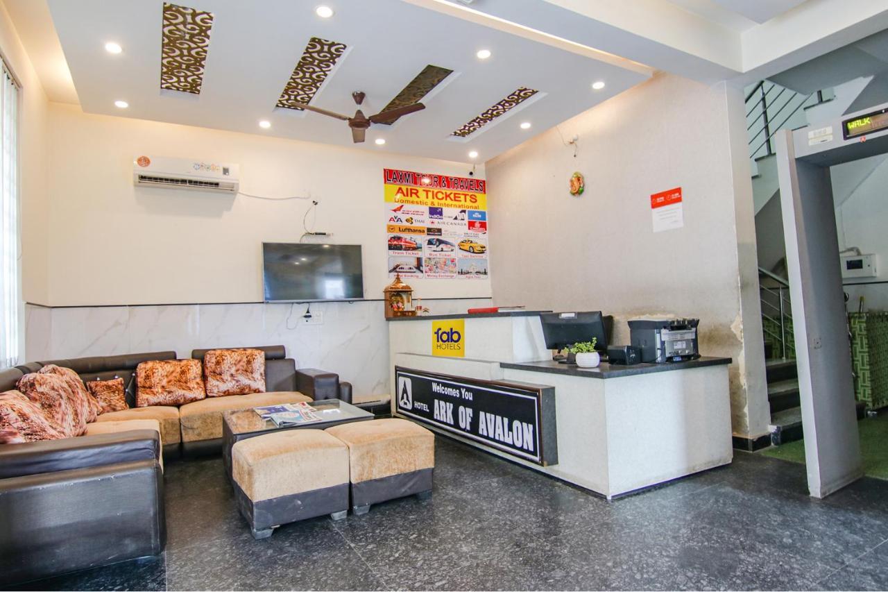 Fabhotel Airport Avalon Near Igi Airport ニューデリー エクステリア 写真